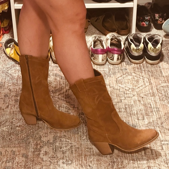 Vince Camuto Shoes - VINCE CAMUTO Brown Suede Women's Boots Sz 8 39